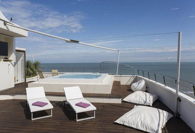Апартаменты Пентхаус 2 Спальни, Waldorf  Premier Resort