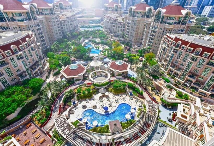 Номер Классика Кровать Кинг, Swissotel Al Murooj Dubai