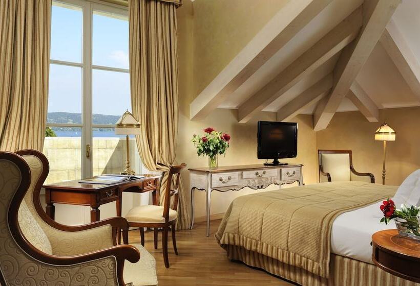 Suite with lake view, Castello Dal Pozzo