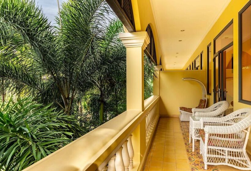 Family Suite, Marirath Boutique