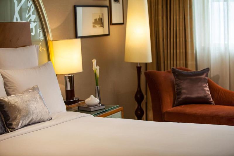 اتاق لوکس با تخت بزرگ, Renaissance Shanghai Pudong