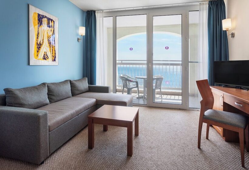 חדר משפחתי נוף לים, Sol Luna Bay All Inclusive