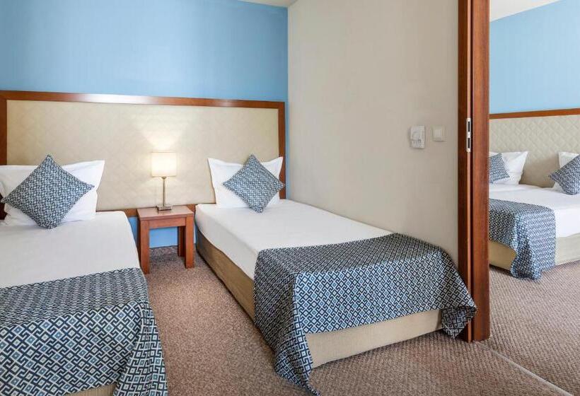 חדר משפחתי נוף לים, Sol Luna Bay All Inclusive