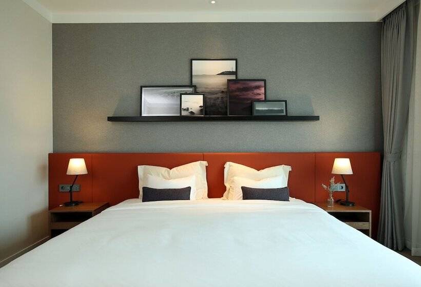 Номер Deluxe, The Suites Hotel Jeju