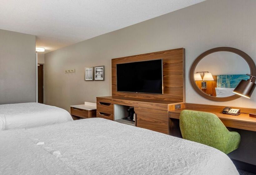 スタンダードルーム, Hampton Inn & Suites By Hilton Edmonton/west