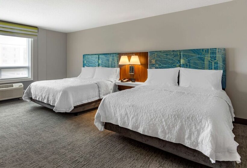 身障者適用スタンダードルーム, Hampton Inn & Suites By Hilton Edmonton/west