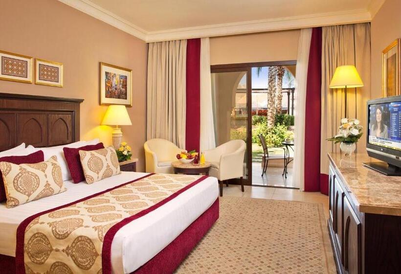 Номер Стандарт Вид на Бассейн, Miramar Al Aqah Beach Resort