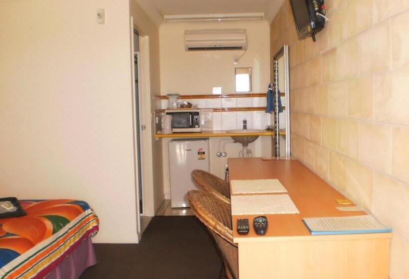 패밀리 룸, Country View Motel Ilbilbie