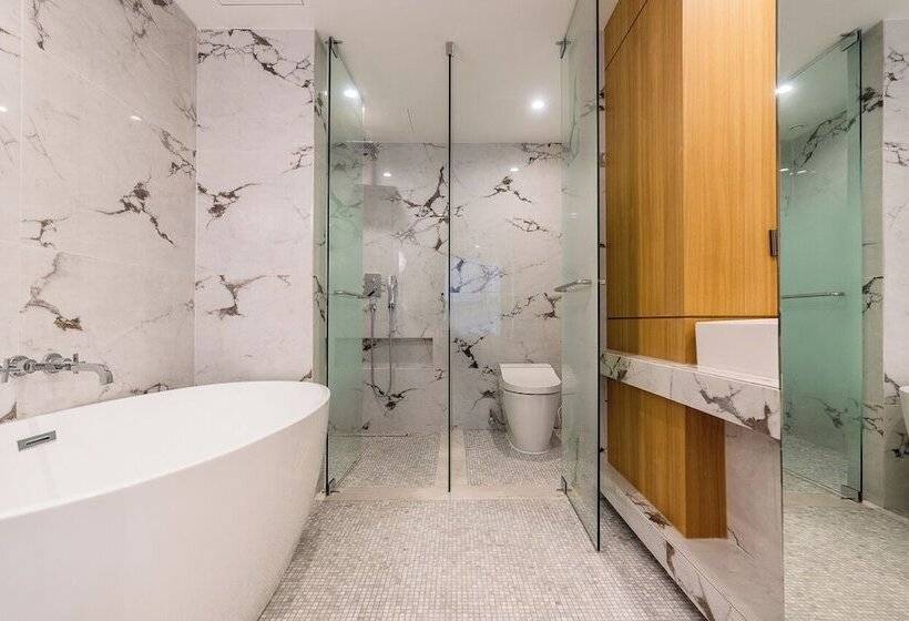 Quarto Deluxe, The May Jongno