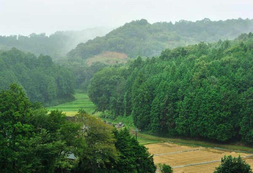 Люкс, Mashikokan Satoyama Resort