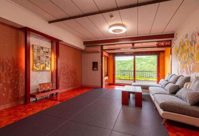 Люкс, Mashikokan Satoyama Resort
