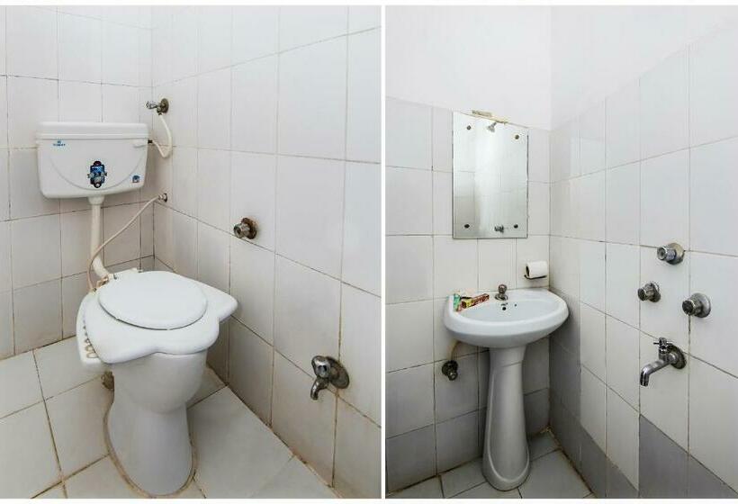 Номер Стандарт Трехместный, Spot On 36622 Hotel All Orchha View