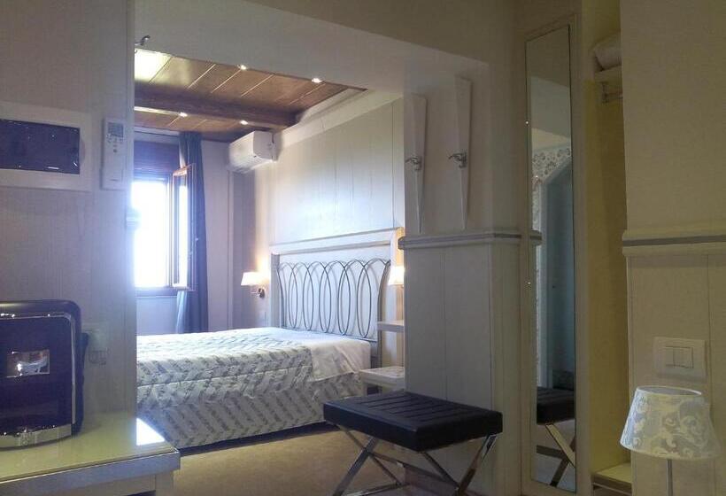 Номер Superior, Albergo Diffuso   Il Poggetto Tra Urbino & San Marino