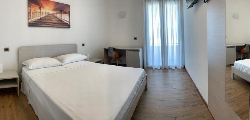 Номер Стандарт, Locanda L'officina