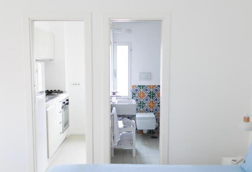 标准间, La Pigna Blu