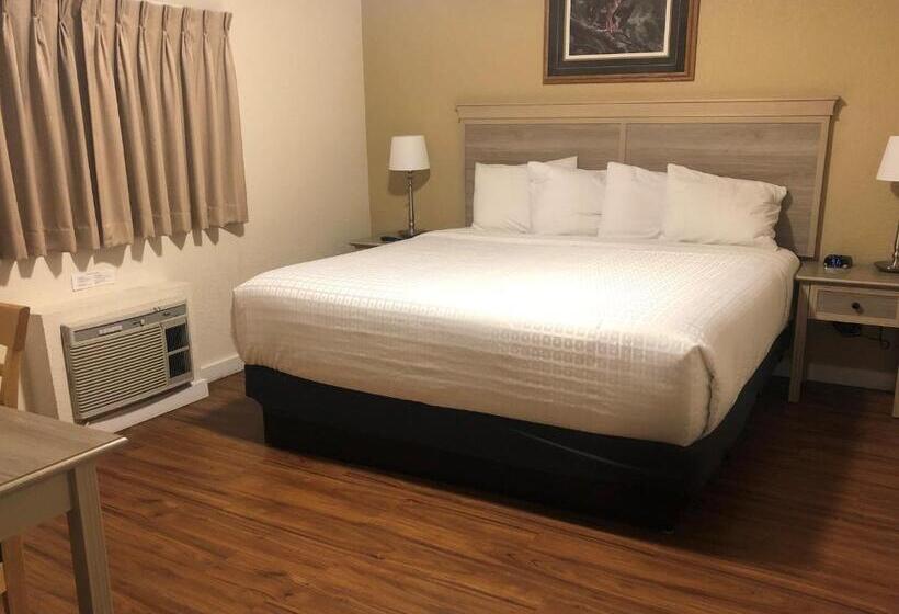 Студия Deluxe, Cold Creek Inn