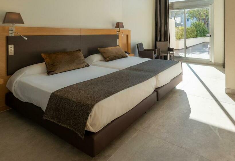 Семейный Номер Вид на Сад, Gran Palas Hotel   Spa Incluido