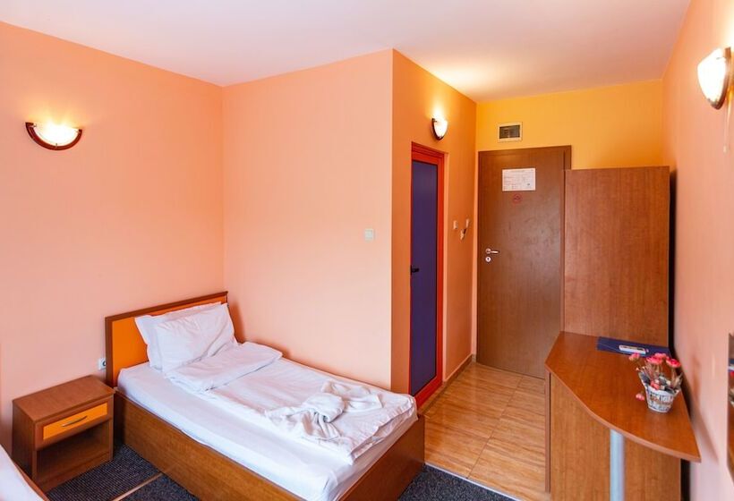 Номер Стандарт, Family Hotel Jemelly
