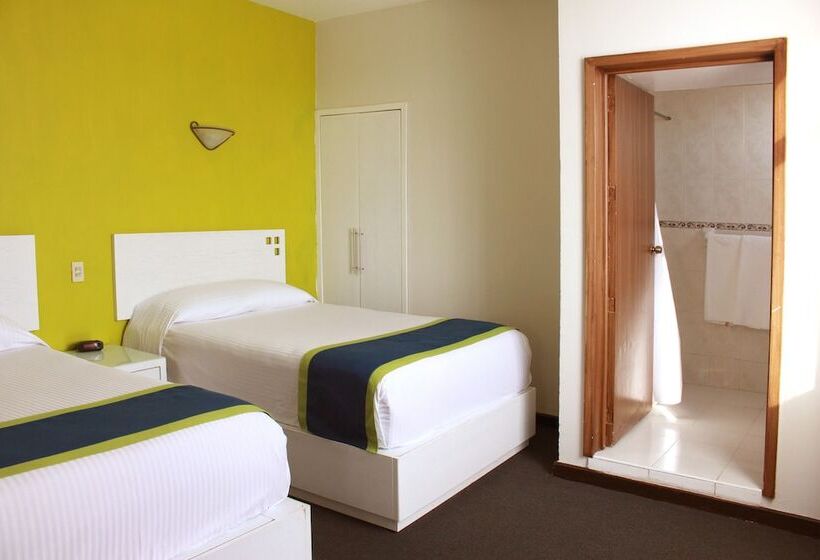 ２ダブルベッドのスタンダードルーム, Vista Express Morelia By Arriva Hospitality Group