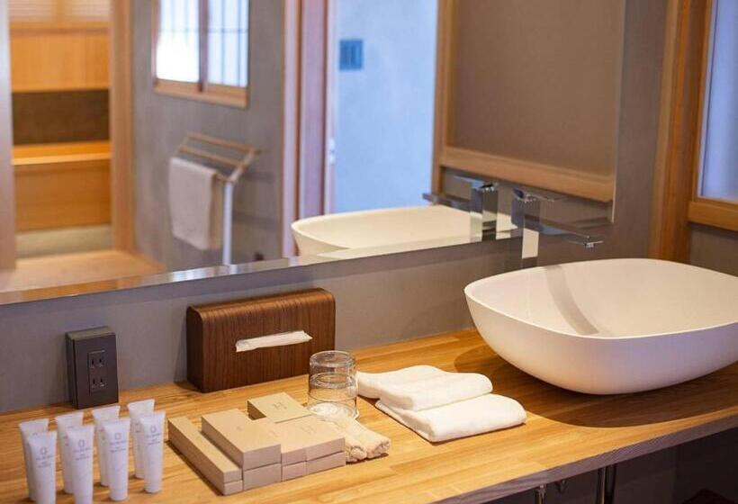 Четырехместный Номер Стандарт, Nipponia Hotel Ozu Castle Town