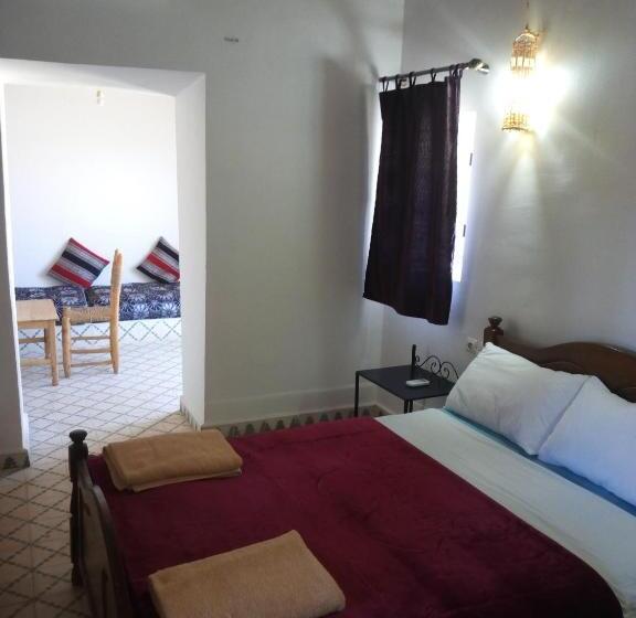 اتاق استاندارد با تخت بزرگ, Maison D'hôte Amridil