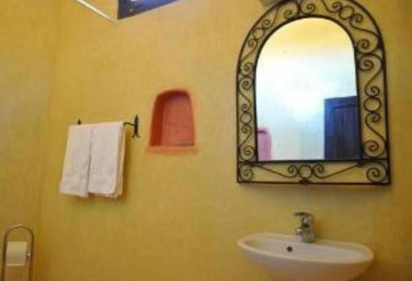 اتاق استاندارد چهار تخته, Maison D'hôte Amridil