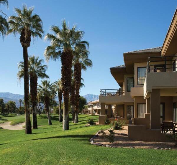 Люкс с Балконом, Desert Springs Villas I