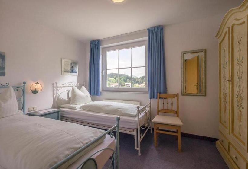 Апартаменты 3 Спальни, Apparthotel Tom Sojer
