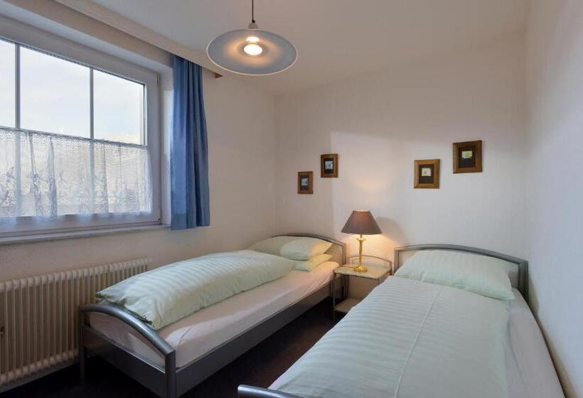Апартаменты 3 Спальни, Apparthotel Tom Sojer