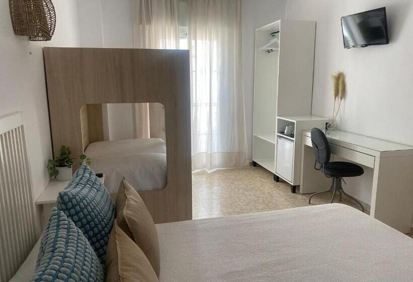 4인용 스탠다드 룸, Hostal Andalucia