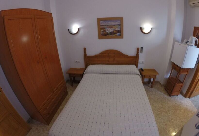 스탠다드 룸, Hostal Andalucia