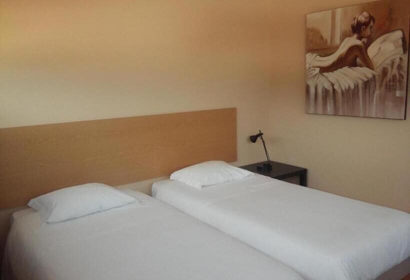 Номер Стандарт Вид на Город, Penthouse   Low Cost