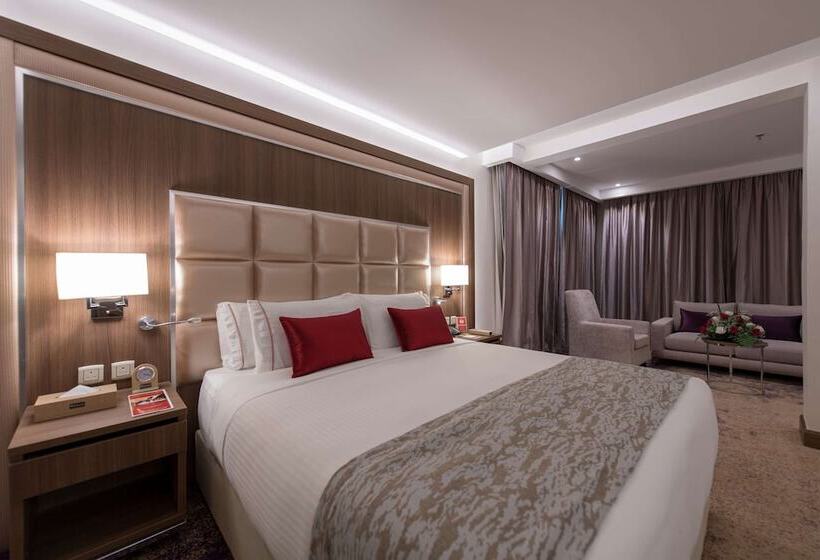 Номер Премиум, Ramada By Wyndham Continental Jeddah