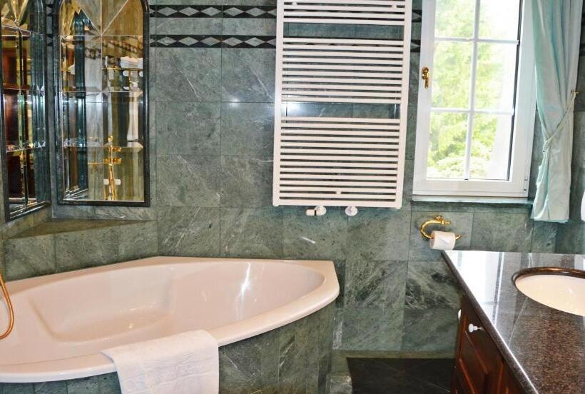 اتاق لوکس با بالکن, Seehotel Porcia