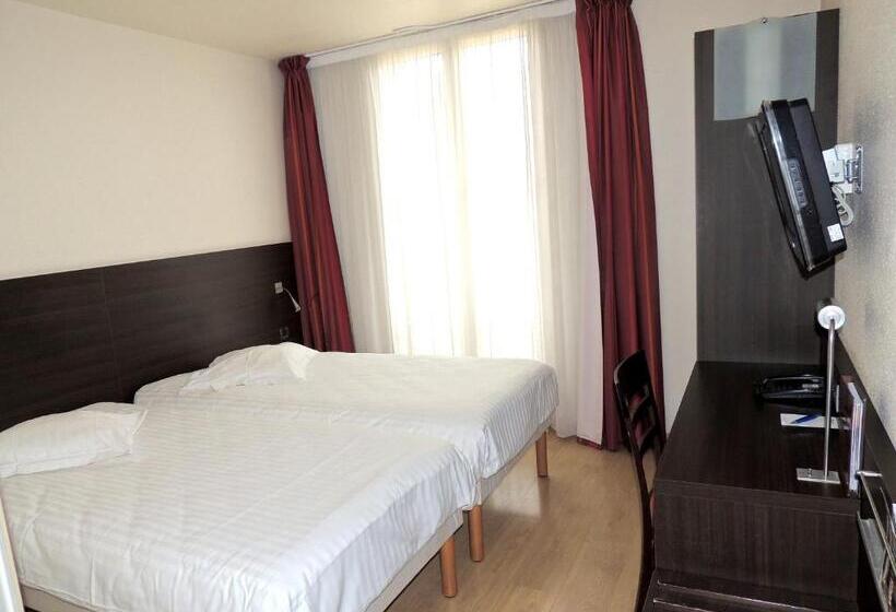Номер Комфорт, Escale Oceania Marseille Vieux Port