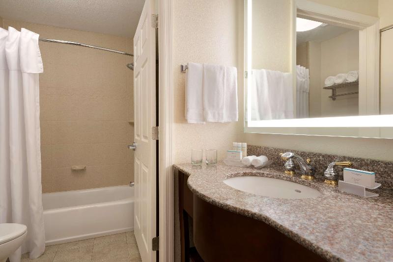带2个卧室的套房, Staybridge Suites Guelph, An Ihg