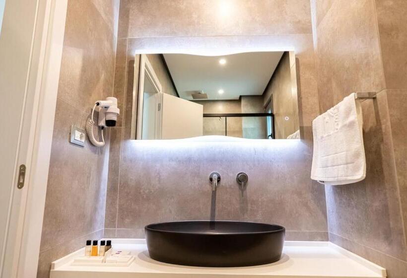 带按摩浴盆的套房, Ames Hotel & Spa
