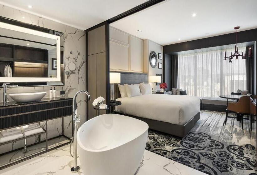 도시전망 디럭스룸 킹침대, Sofitel Adelaide