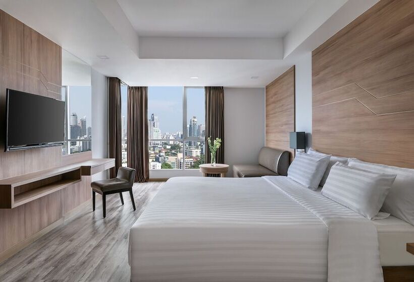 سوییت لوکس, Adelphi Grande Sukhumvit