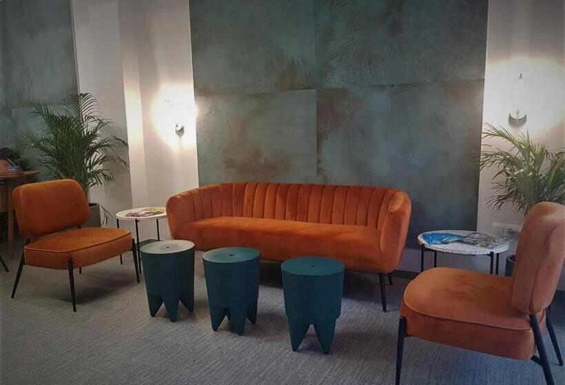 高级三人间, Md Modern Hotel   Jardines