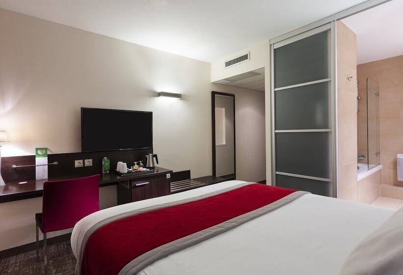 Номер Премиум Вид на Озеро, Holiday Inn   Strasbourg   Nord, An Ihg