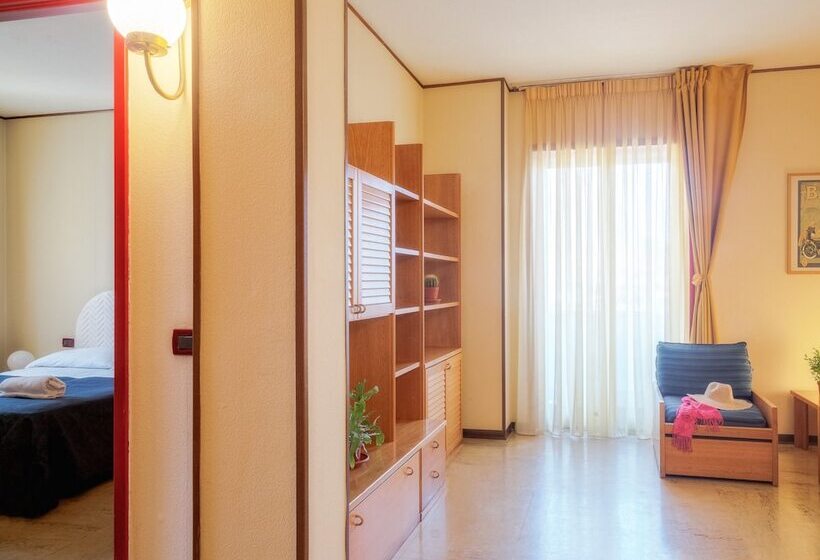 اتاق استاندارد چهار تخته, Torreata Hotel & Residence