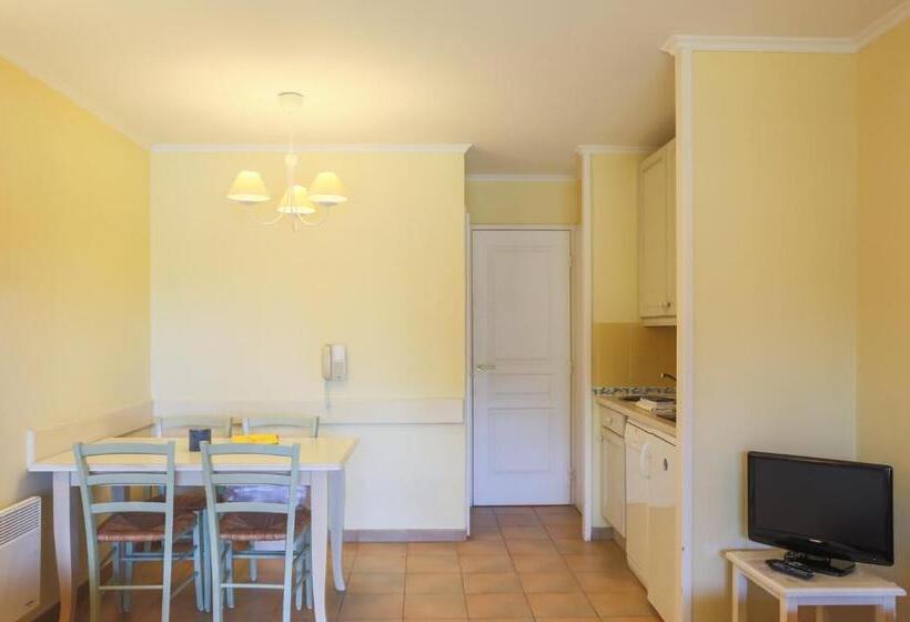 Апартаменты 1 Спальня с Балконом, Village Pierre & Vacances Pont Royal En Provence