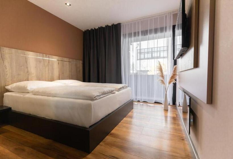 Номер Стандарт с Балконом, 24seven Hotel Schwabach
