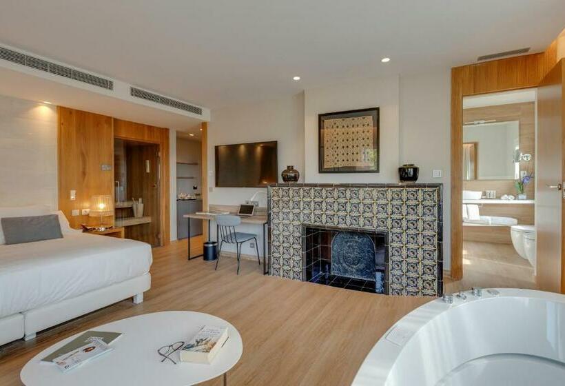 Люкс с гидромассажем, Boutique Mirlo Barcelona