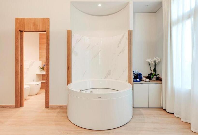 Люкс с гидромассажем, Boutique Mirlo Barcelona