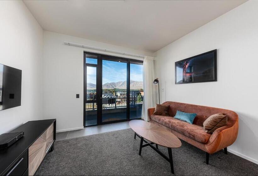 2 Bedrooms Suite 2 Bedrooms Lake View, Galaxy Boutique