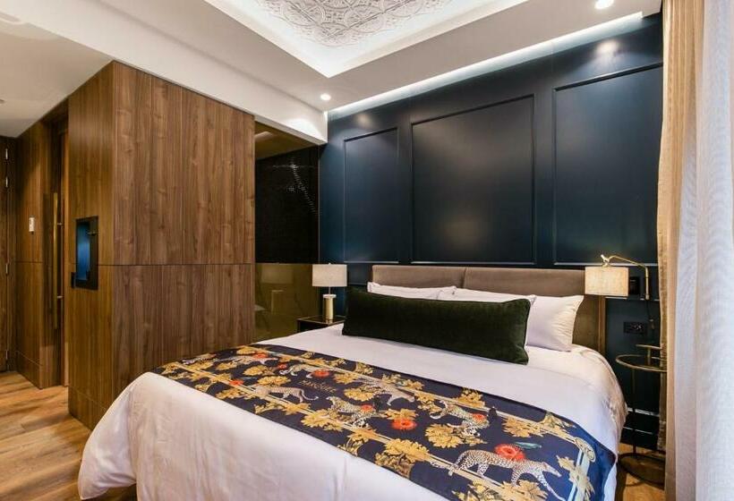 스위트 킹사이즈 침대, Marquee Medellín