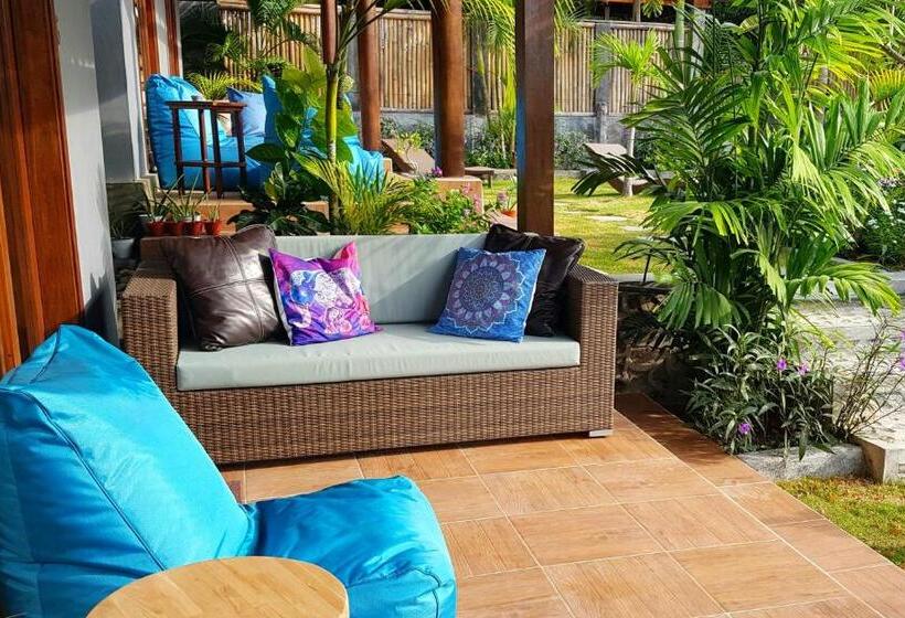 Номер Superior Кровать Кинг, Ombak Resort At Ekas , A Luxury Surf And Kite Surf Destination