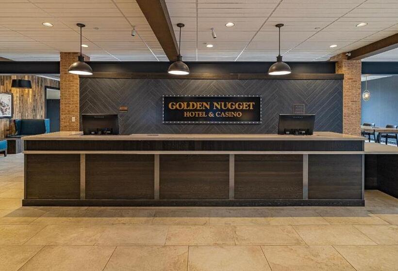 스탠다드 룸 퀸사이즈 침대, Golden Nugget